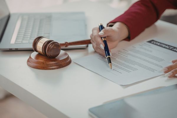 Top Mystery Novels Reviewed